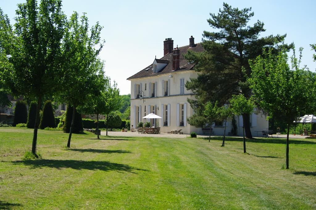 Chateau De ポムーズ エクステリア 写真